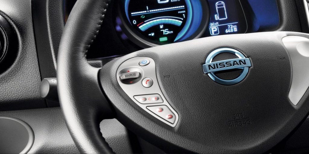 Nissan e-NV200 панель - Аренда автомобилей премиум-класса Mestenza Труймясто Рафал Гжебин