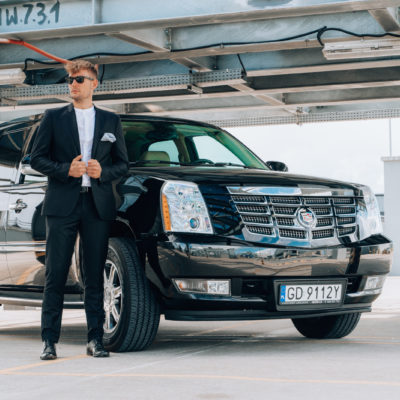 Cadillac Escalade wypożyczalnia samochodów luksusowych Mestenza Rafał Grzebin